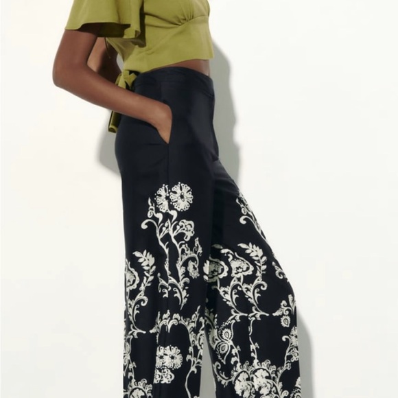 Zara Black and White Floral Wide Leg Pants - Picture 4 of 10